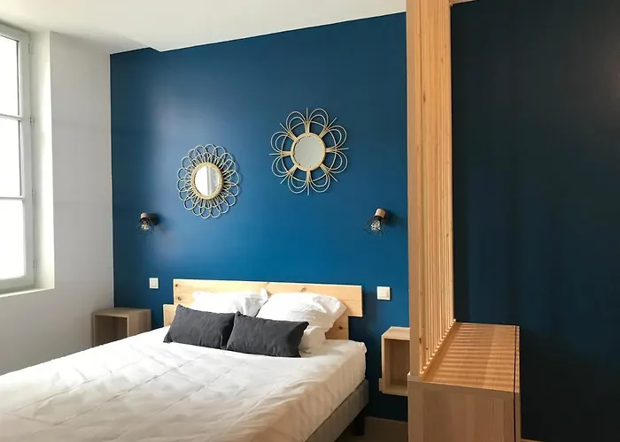 Riva Lodge